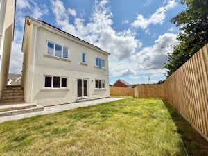 Photo 17- click for photo gallery